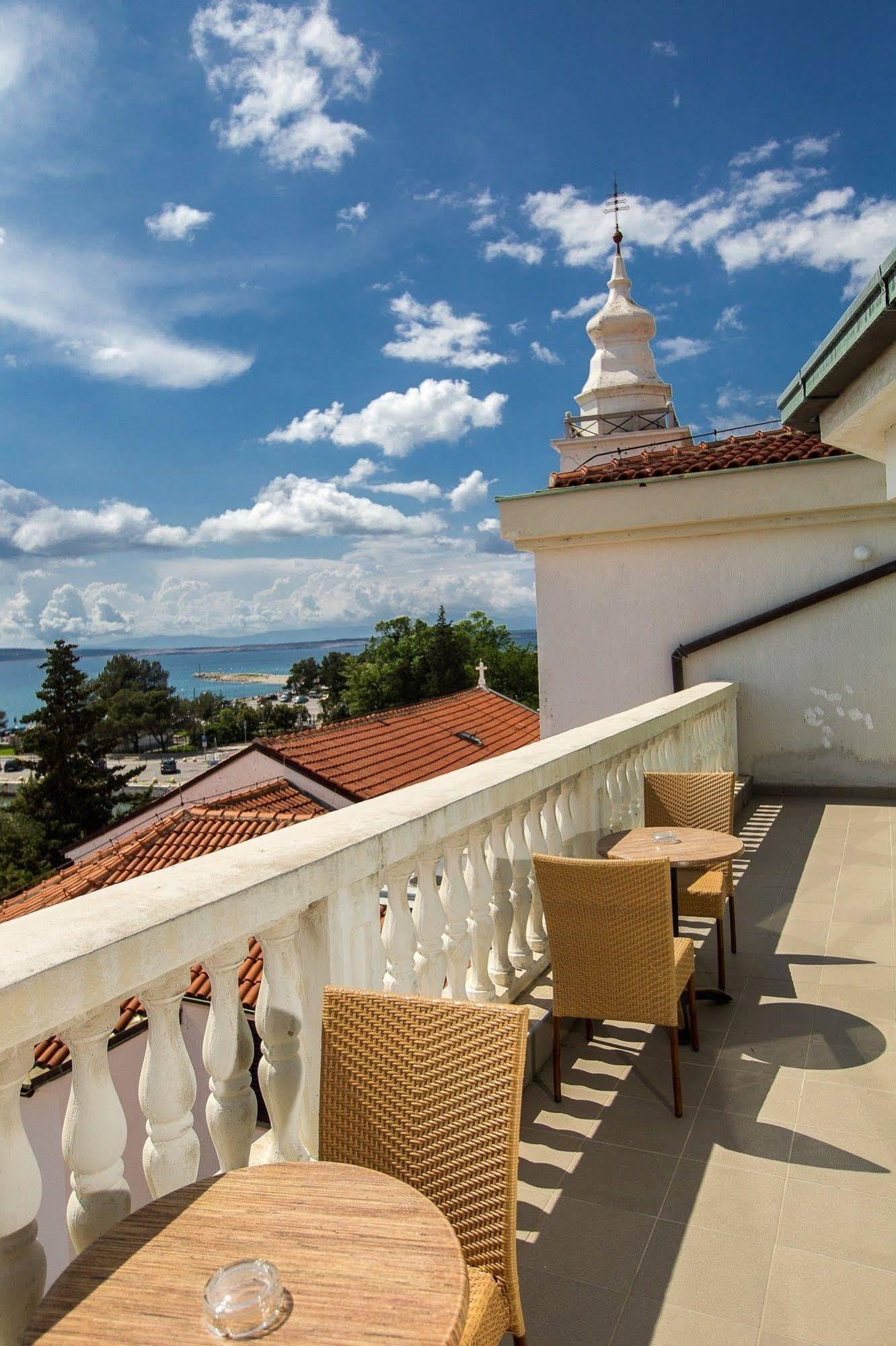 Hotel Kastel Crikvenica Exterior foto