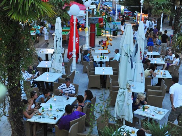Hotel Kastel Crikvenica Exterior foto